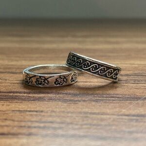 $1 EACH (Sz 5.75) Silvertone Costume Jewelry Rings (5.75)